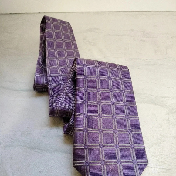 Jos A Bank Executive Collection Silk Necktie Tie Lilac Purple Geometric Square - Picture 9 of 9